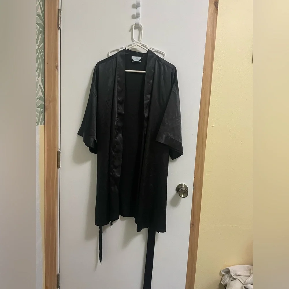 Satin Robe - Picture 2 of 4